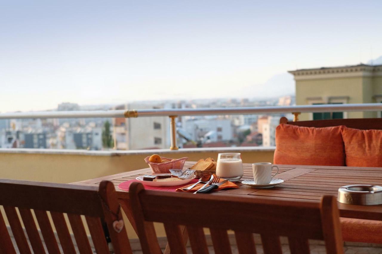 Appartamento Friends Terrace Tirana Esterno foto